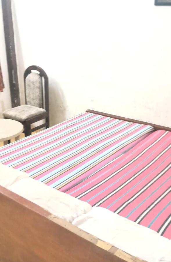 Gandhi Ganaga Guest House Waranasi Zewnętrze zdjęcie