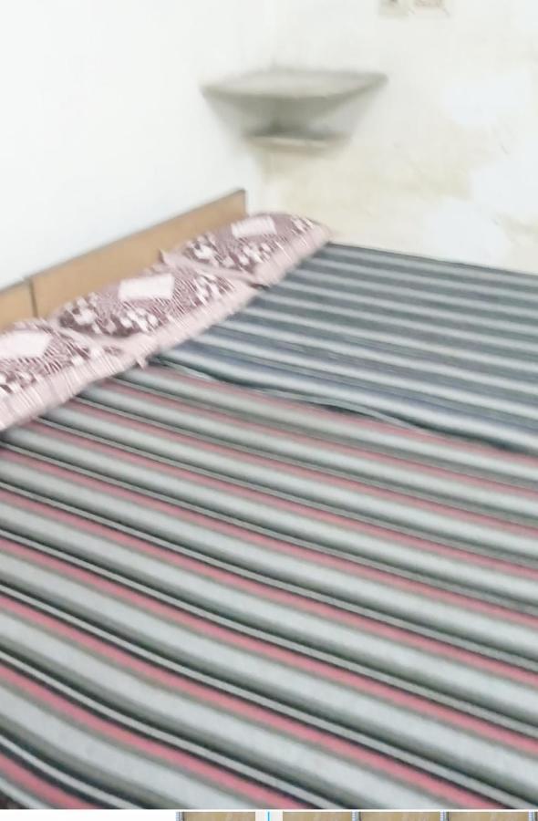 Gandhi Ganaga Guest House Waranasi Zewnętrze zdjęcie