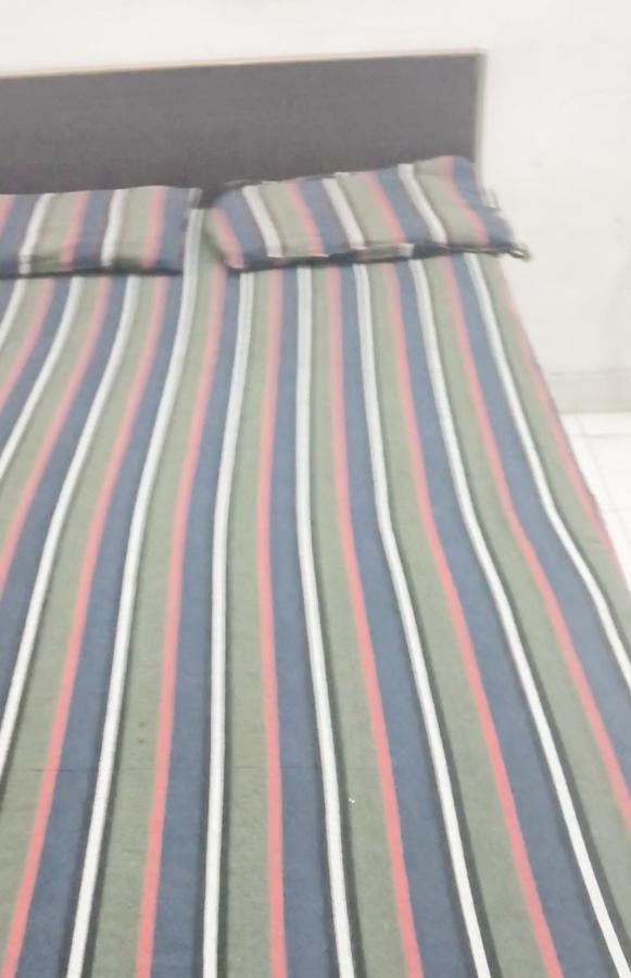 Gandhi Ganaga Guest House Waranasi Zewnętrze zdjęcie