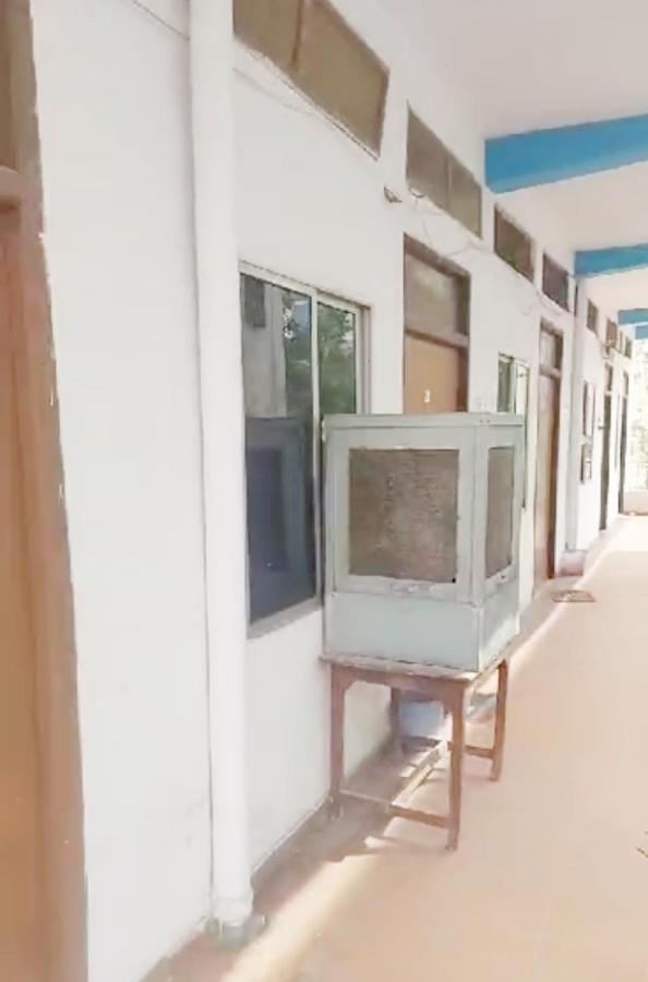 Gandhi Ganaga Guest House Waranasi Zewnętrze zdjęcie